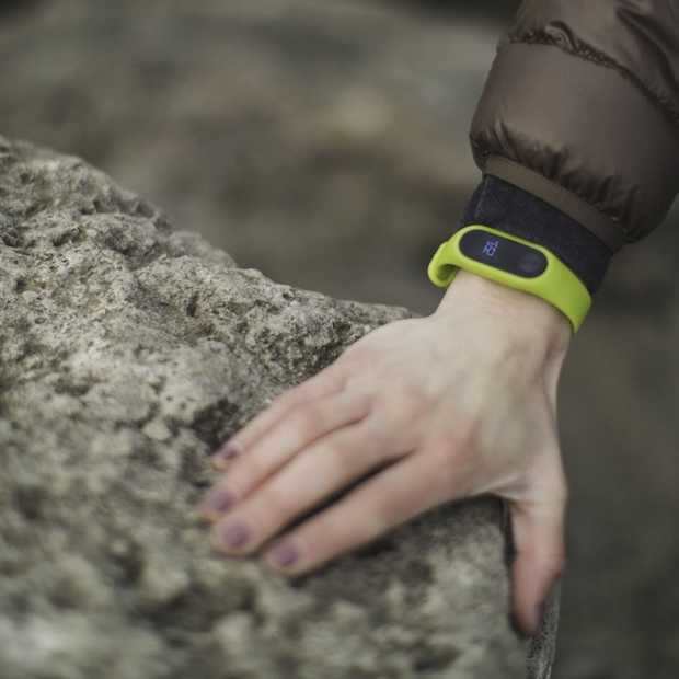 Vanaf vandaag kun je contactloos betalen met je FitBit