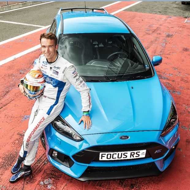 Ford laat snelle digitale racers circuit-racen met een Focus RS