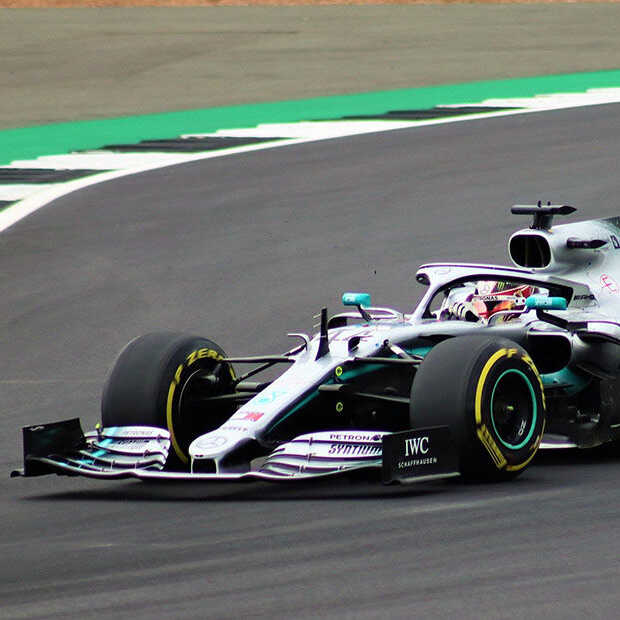 ​Formule 1 van start: waarom Lewis Hamilton strijdt tegen racisme