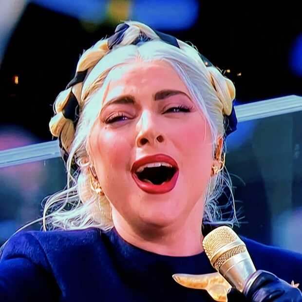 Lady Gaga steelt de show tijdens de inhuldiging van Joe Biden