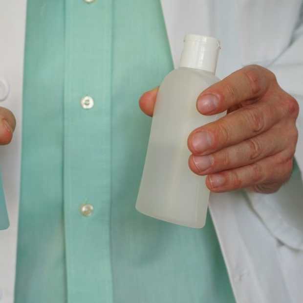 Drankproducenten gaan desinfecteringsmiddel maken