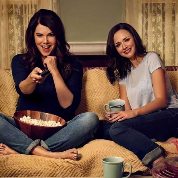 De Gilmore Girls zijn terug en social media staat op zijn kop