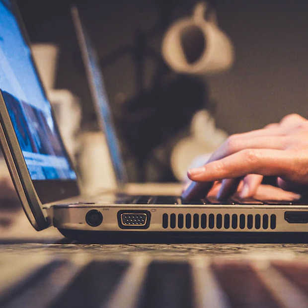 Overheid: Goedkoper internet voor wie het niet breed heeft