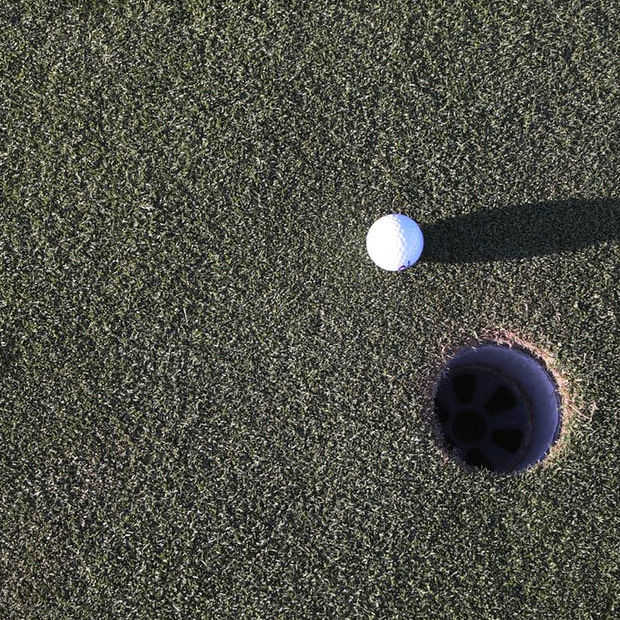 ​Kun je niet golfen? Met deze bal wel