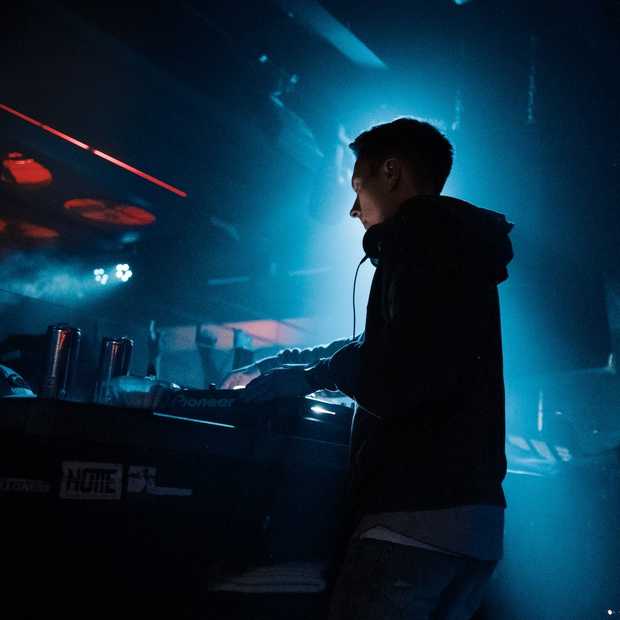 Good News Friday met DJ's in je woonkamer en op reis met locals