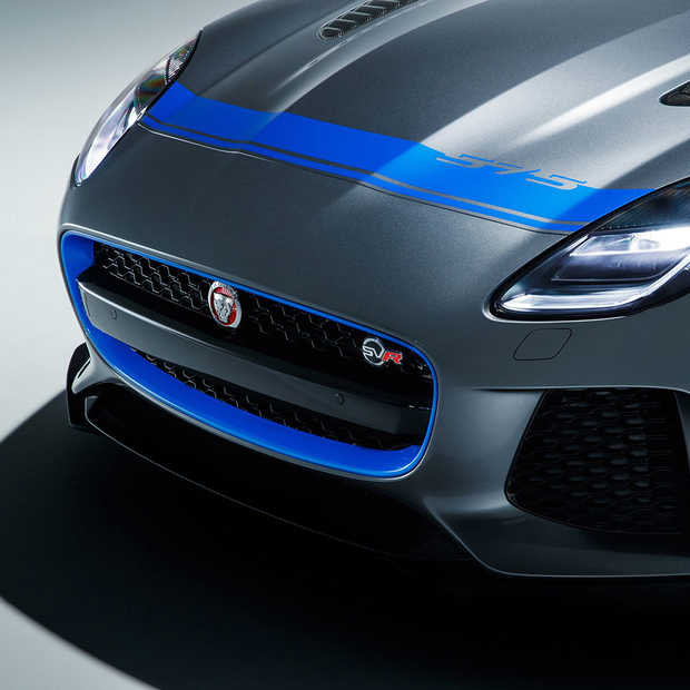 Graphic Pack om de Jaguar F-TYPE SVR nog meer te personaliseren