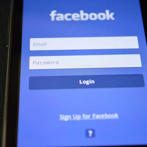 Facebook gaat Instagram en WhatsApp voorzien van 'Facebook-label'