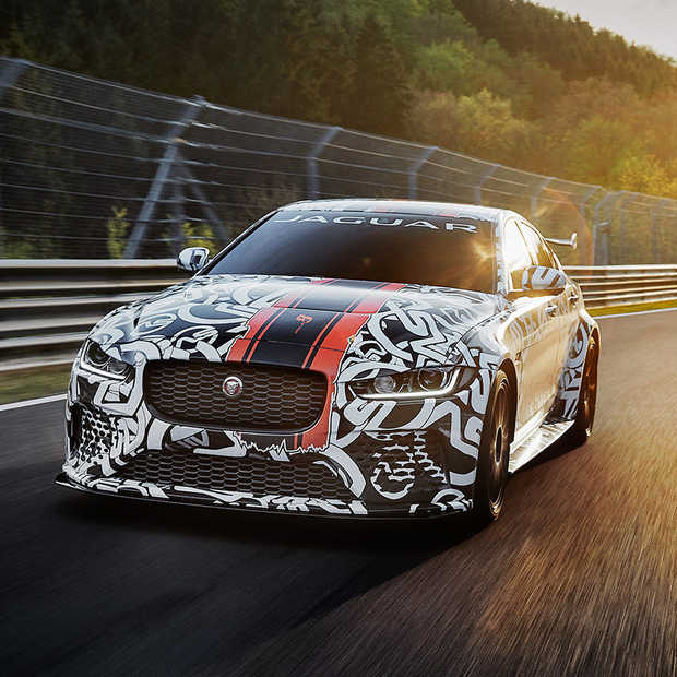 Snelste Jaguar ooit voor op de openbare weg: XE SV Project 8