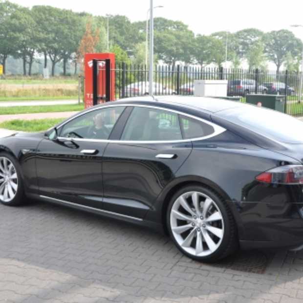 Je kon er op wachten, jailbreaken van een Tesla model S