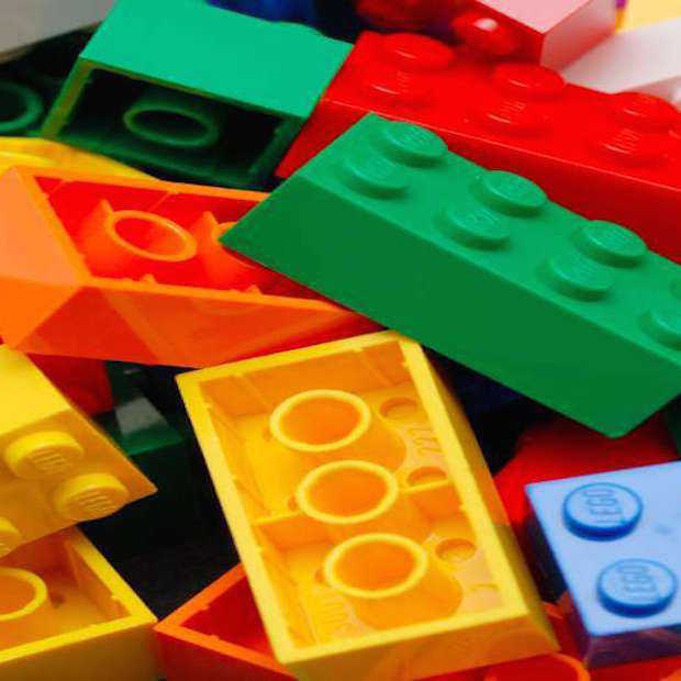 Lerares gebruikt LEGO om lastige breuken uit te leggen