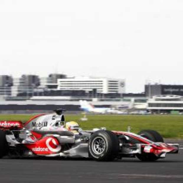Lewis Hamilton verslaat Vodafone netwerk