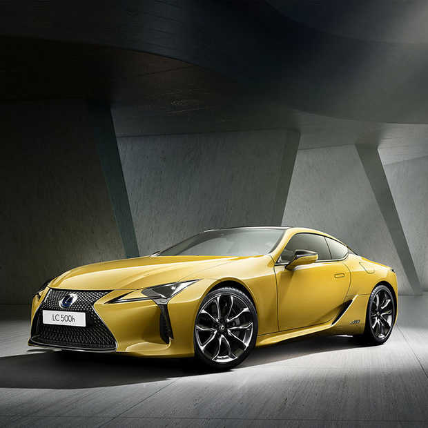 Nieuwe uitvoering​ van Lexus LC in exclusieve kleur Flare Yellow​