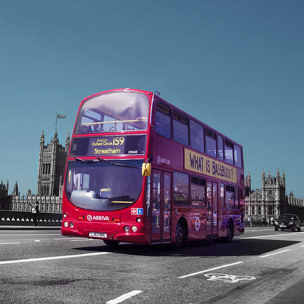 Een aantal Londense bussen gaan rijden op biobrandstof deels gemaakt van koffiedik​