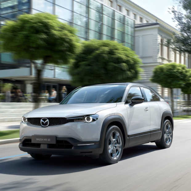 Mazda presenteert hun eerste elektrische auto de Mazda MX-30