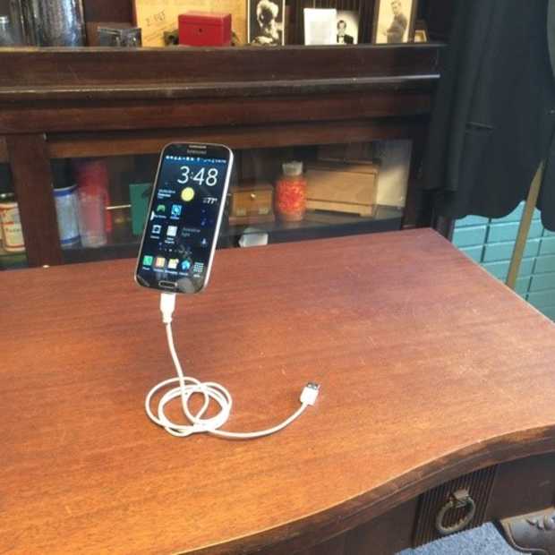 Meet Magic Phone stand: een gaaf Kickstarter project