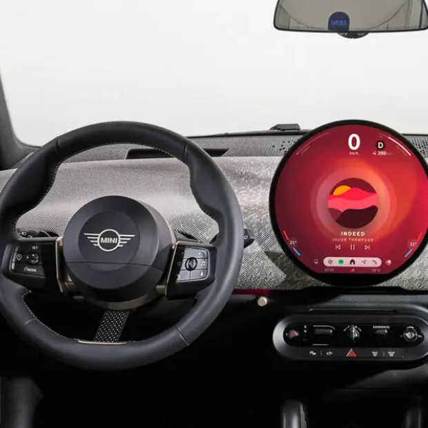 Nieuwe elektrische MINI heeft opvallend, rond infotainmentscherm