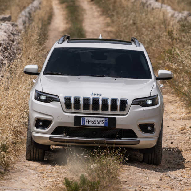 Nieuwe Jeep Cherokee, leuk voor de stad, maar nog leuker in de natuur