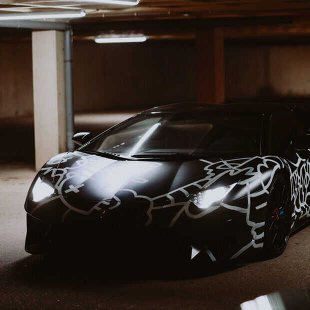 ​NFT-Lamborghini onthuld: artiest Pablo Lücker bewerkte hem
