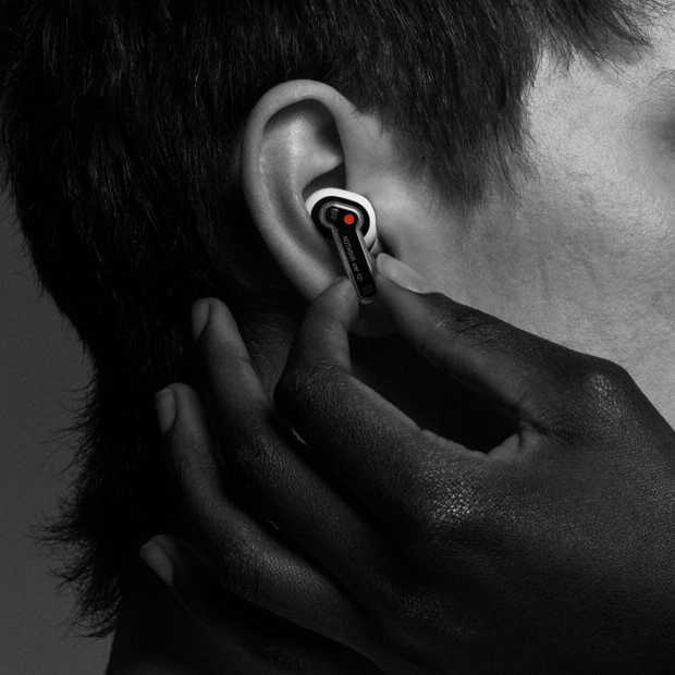 ​Nothing kondigt nieuwe oordopjes aan: Nothing Ear (2)