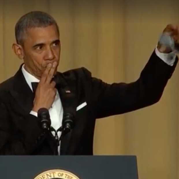 Obama geeft hilarische speech met cool einde