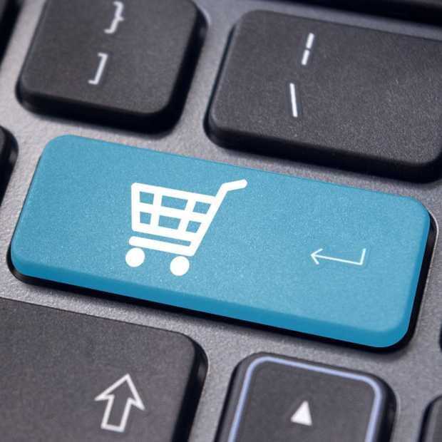 Nederlanders shoppen massaal online tijdens werktijd