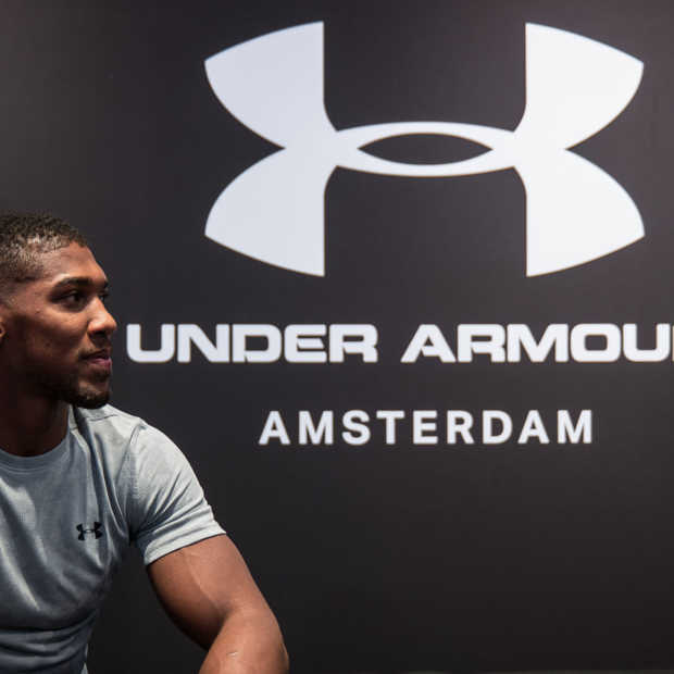 ​Anthony Joshua sloopt winkelruit Under Armour Brand House