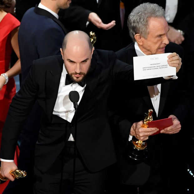 Chaos bij Oscar-uitreiking, Moonlight wint beste film