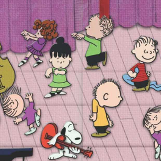 Peanuts Christmas Flash Mob