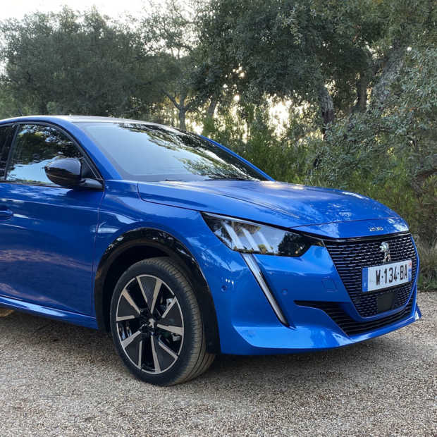 Peugeot e-208 maakt elektrisch rijden toegankelijk voor iedereen