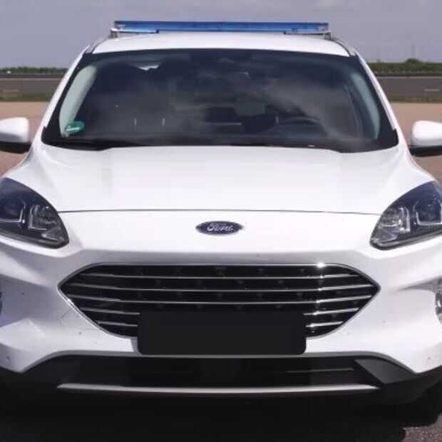 Politie ruilt Mercedes in voor Ford en BMW