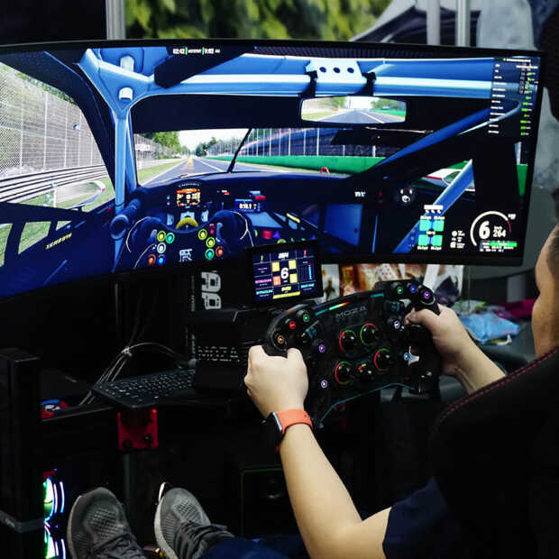 ​Leuk idee voor je bedrijfsfeestje: een race simulator huren