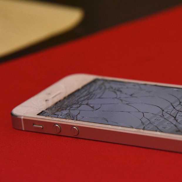 De EU wil dat minder telefoons en tablets worden weggedaan