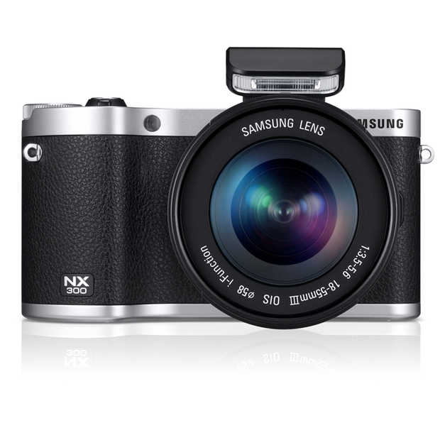 Samsung lanceert NX300 met Champion of Speed actie