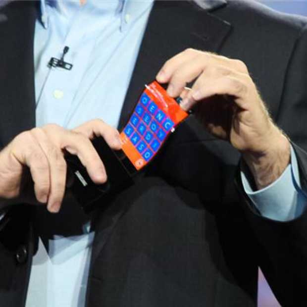 Samsung presenteert een ultradunne en buigbare smartphone tijdens CES 2013