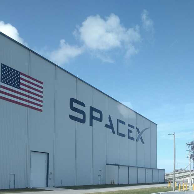 Raket SpaceX ontploft bij landing