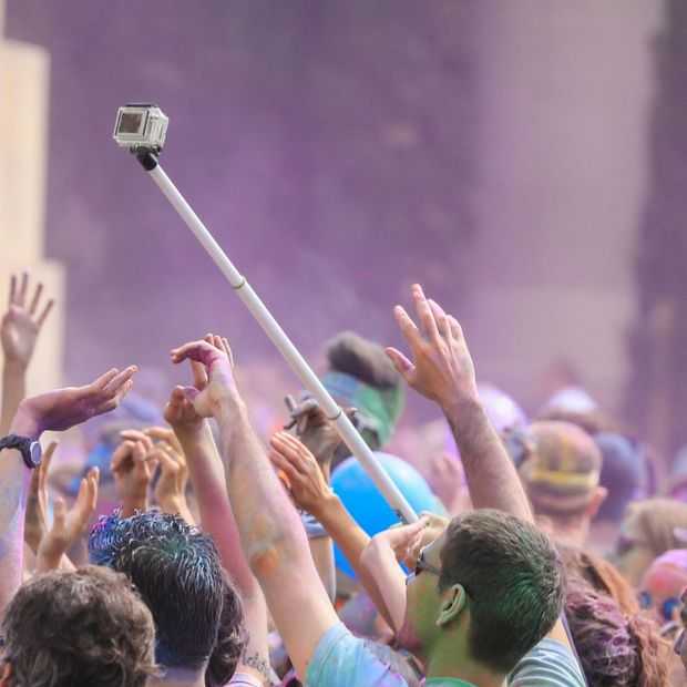 Selfie sticks verboden op festivals