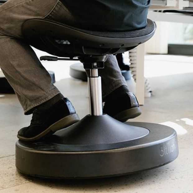 De Sit Tight-stoel zegt je fitter te kunnen maken terwijl je zit
