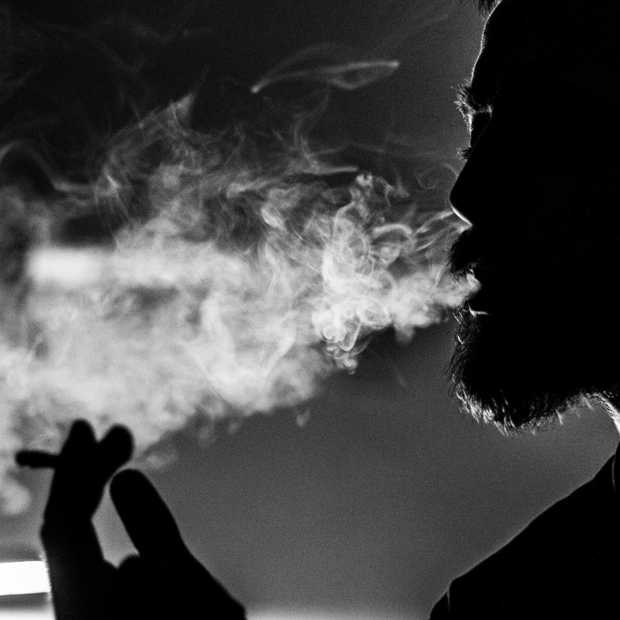 E-sigaret blijkt toch minder schadelijk dan normale sigaret