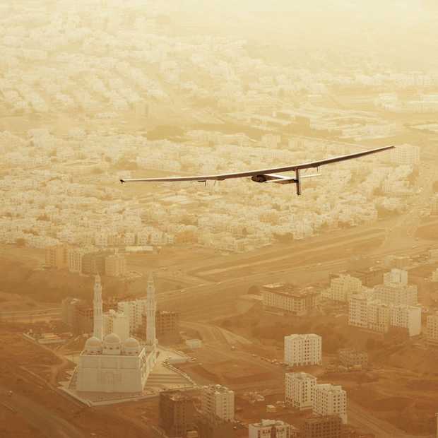 Solar Impulse 2 vliegt op zonne-energie de wereld rond