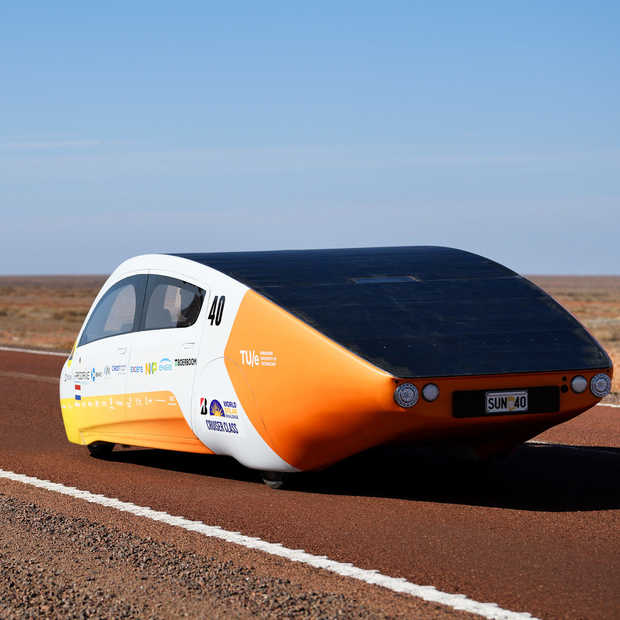 Zonneauto TU Eindhoven wint voor vierde keer op rij World Solar Challenge