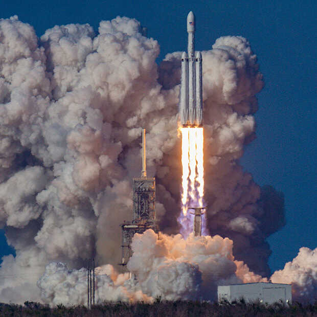 SpaceX: De grootste raket ooit gaat in december de lucht in