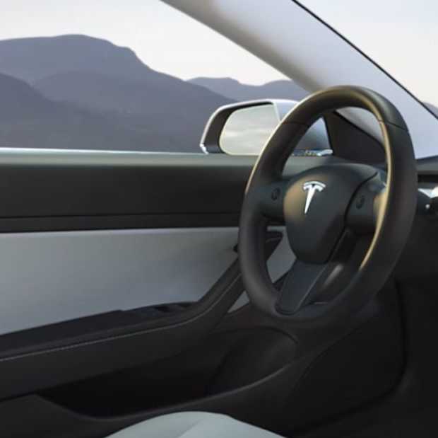 Tesla test hackers: kraak Tesla Model 3
