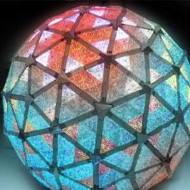 Times Square Ball: 26000 leds by Philips