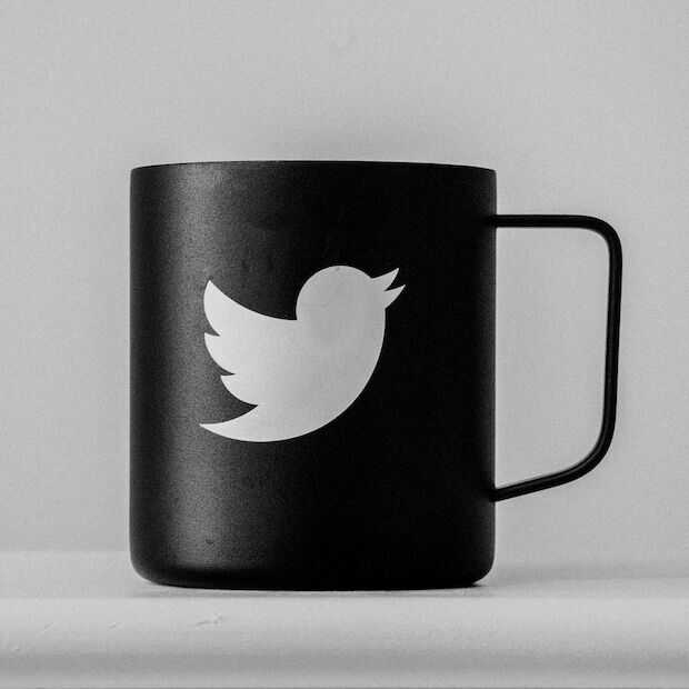 Twitter verwijdert, en herstelt, zelfmoordpreventie meldingen