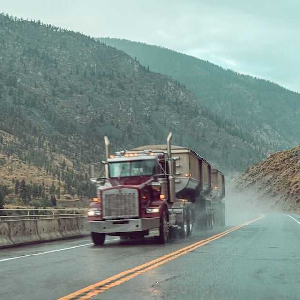 Zelfrijdende vrachtwagens zonder chauffeur stapje dichterbij in California