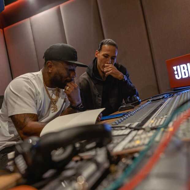 Virgil van Dijk brengt samen met Winne een mixtape uit
