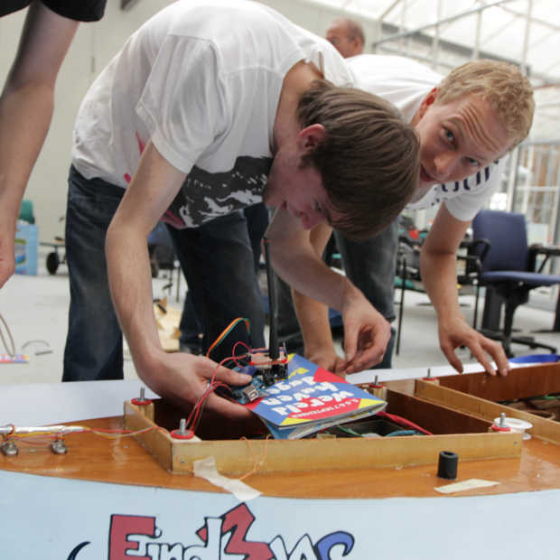 ​Zeeslagje spelen, for real! World Port Hackathon update #WPH2014