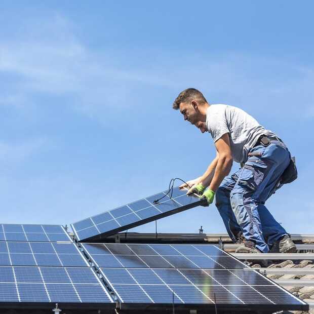 Zonnepanelen zelf installeren, zo doe je dat!