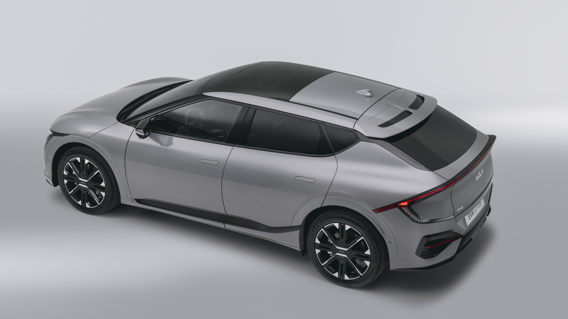 kia-all-new-ev6-my25-wolf-grey-studio-static-digital-1920x1080-7