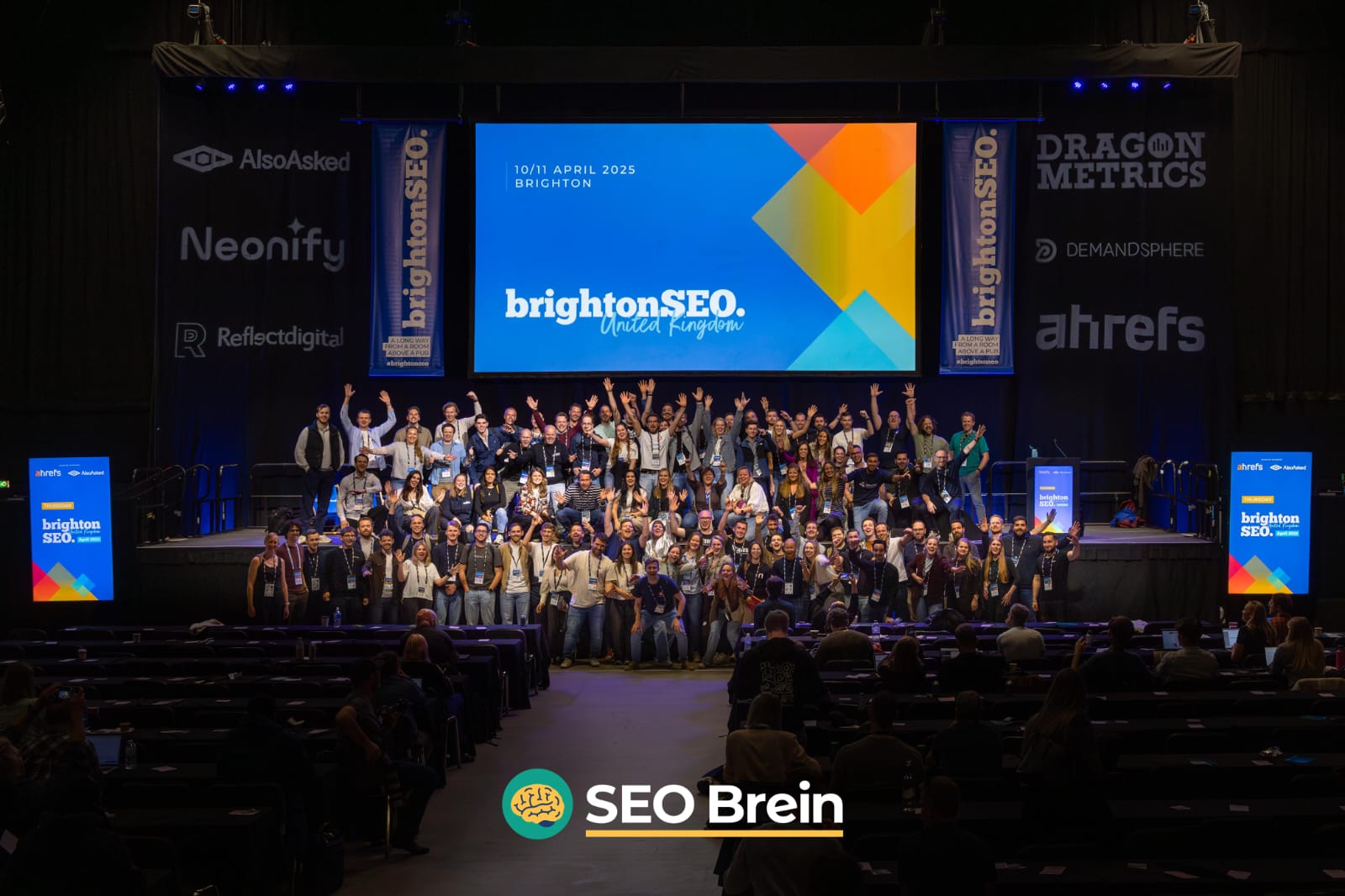 Groepsfoto BrightonSEO 2025